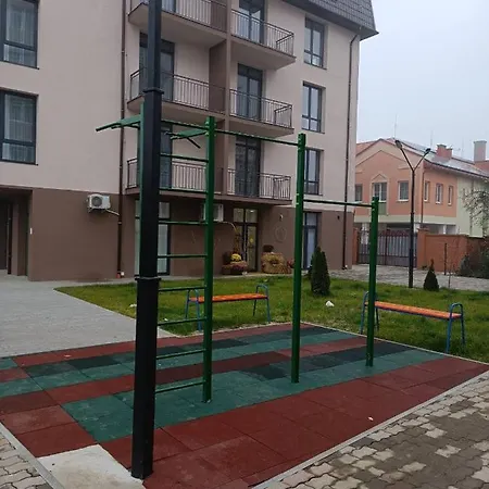 Apartments Domovik Квартира На 4 Гостя Mukacheve Exterior photo