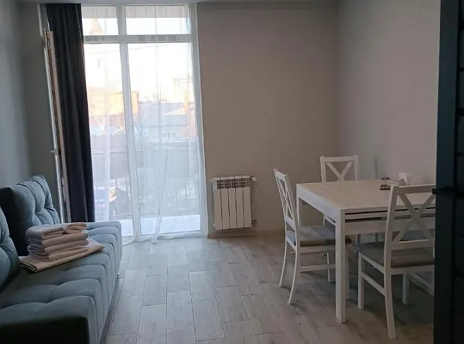 Apartments Domovik Квартира На 4 Гостя